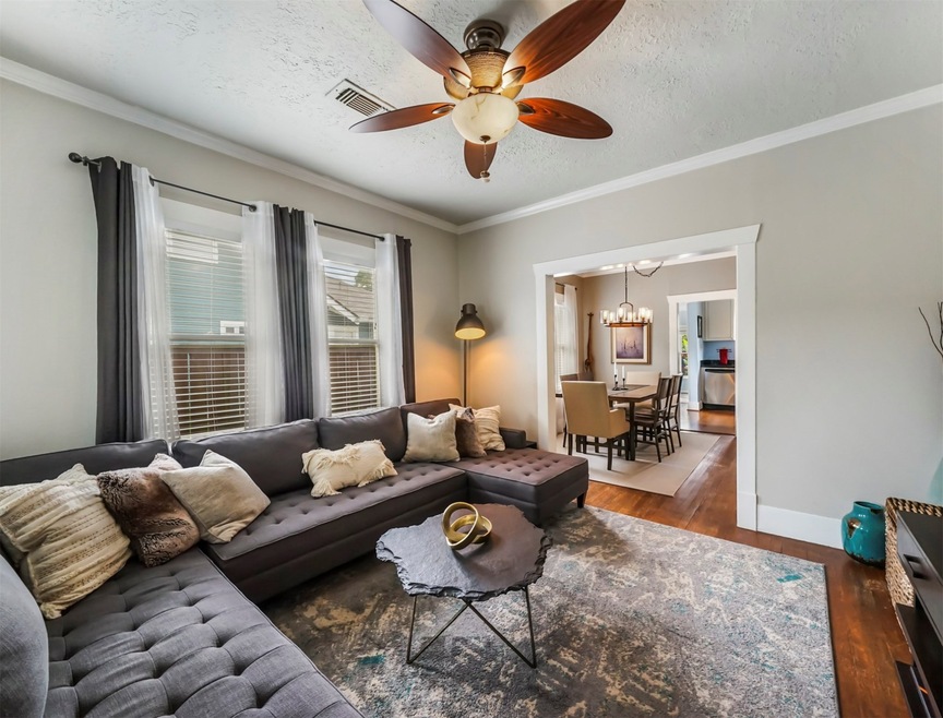 205 Munford St, Houston, TX 77008 - photo 1