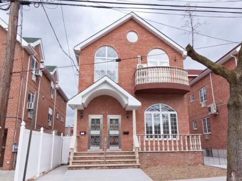 13031 58th Rd unit 2, Flushing, NY 11355 - photo 1