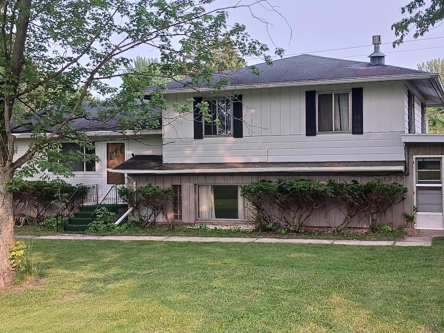 4376 E Snow Rd, Berrien Springs, MI 49103 - photo 1