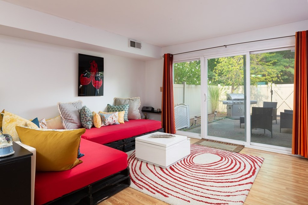 503 Windsor Dr unit 503, Framingham, MA 01701 - photo 1