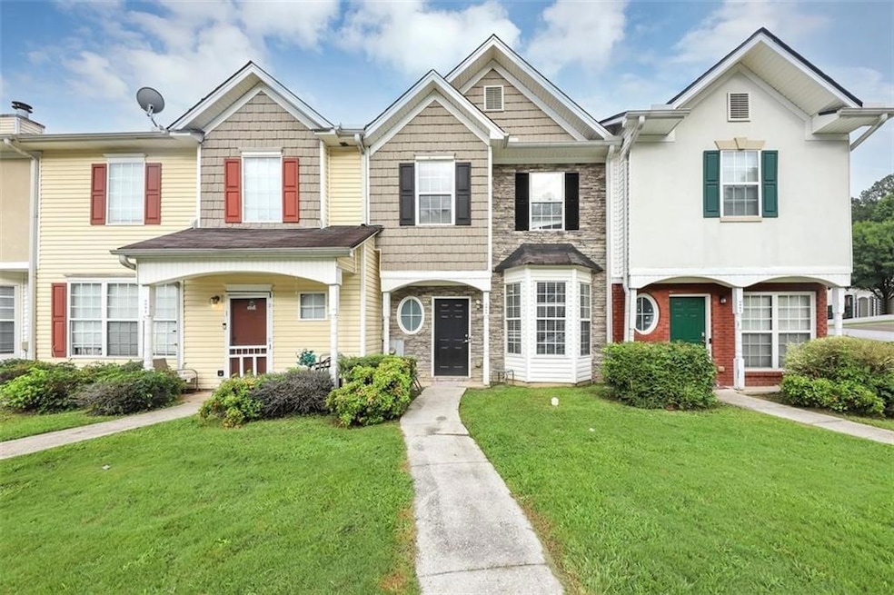 6089 Camden Forrest Cove, Riverdale, GA 30296 - photo 1