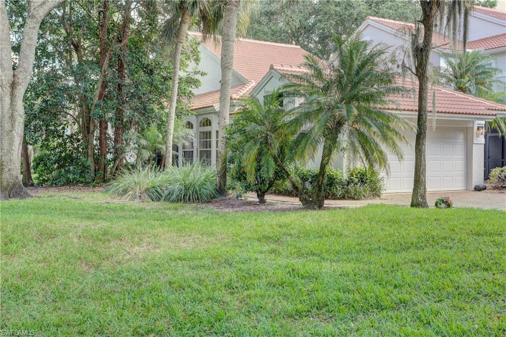 130 Amblewood Ln unit 8-801, Naples, FL 34105 - photo 1