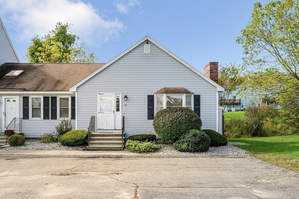 261 Broadway Rd unit 21, Dracut, MA 01826 - photo 1