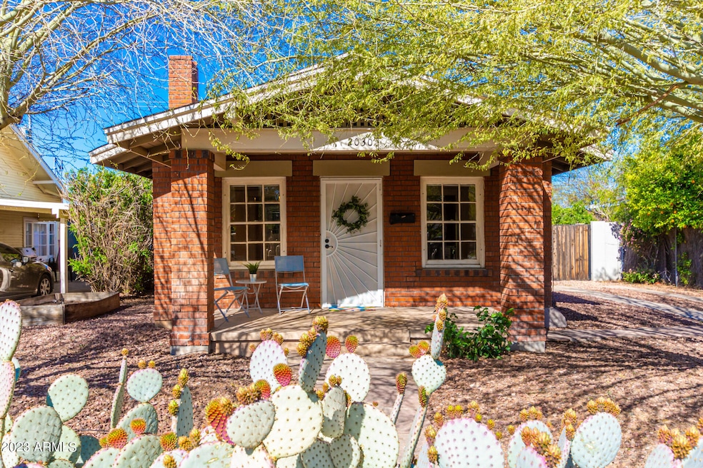 2030 N Dayton St, Phoenix, AZ 85006 - photo 1