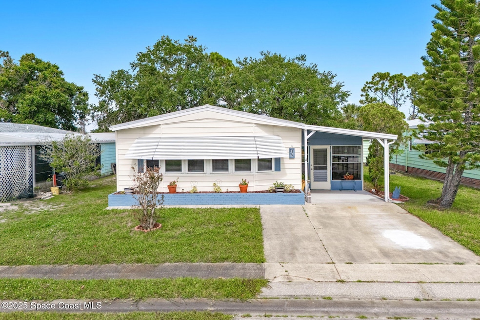 1894 Mango St. NE (1)