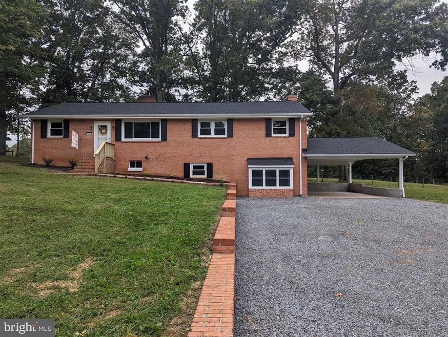 15604 Mountain Track Rd, Orange, VA 22960 - photo 1