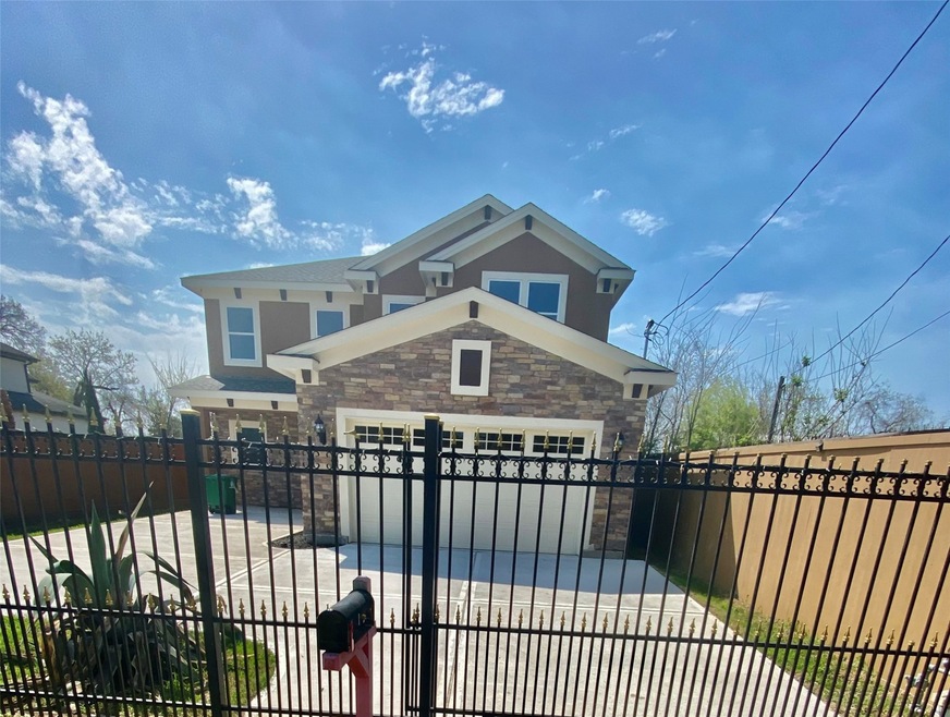 120 Palmyra St, Houston, TX 77022 - photo 1