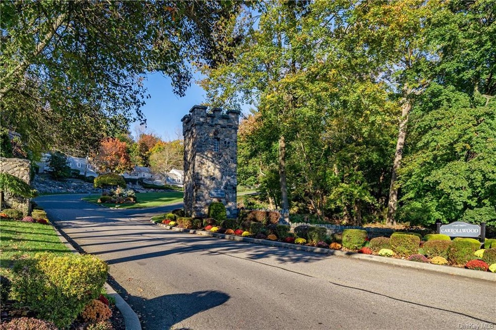 422 Carrollwood Dr, Tarrytown, NY 10591 - photo 1