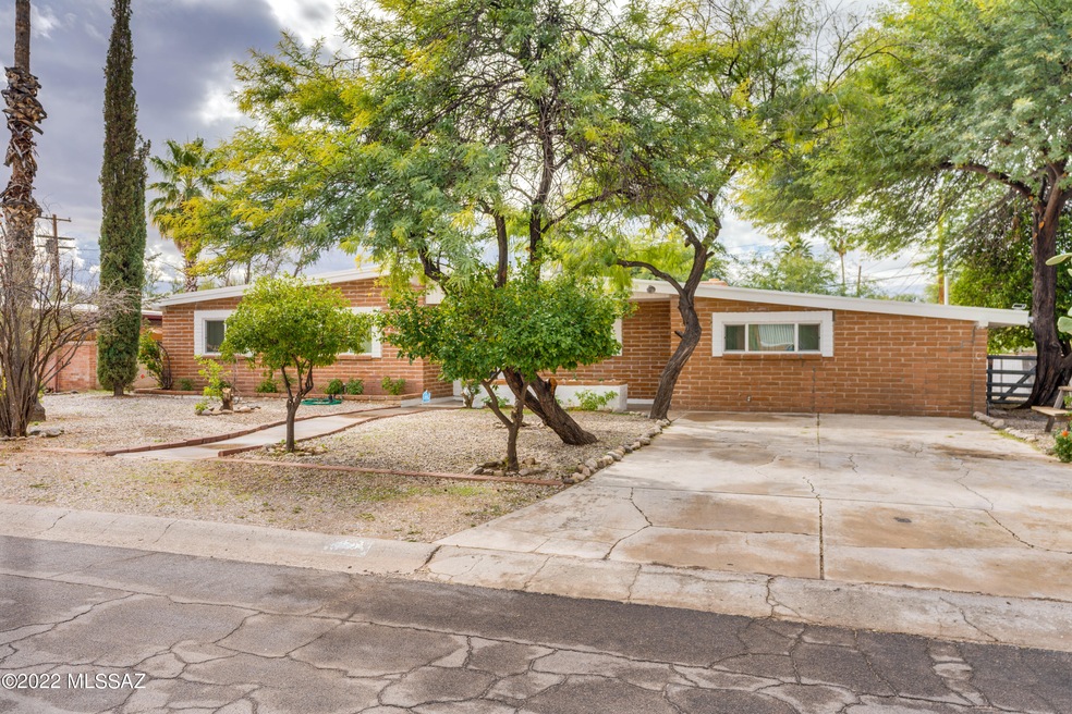 5136 E Alberta Dr, Tucson, AZ 85711 - photo 1