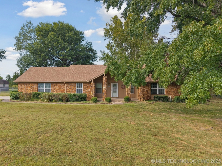 24107 E Sisemore St, Broken Arrow, OK 74014 - photo 1