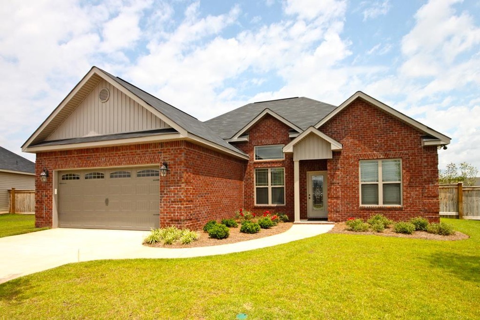 313 Amber Dr, Byron, GA 31008 - photo 1