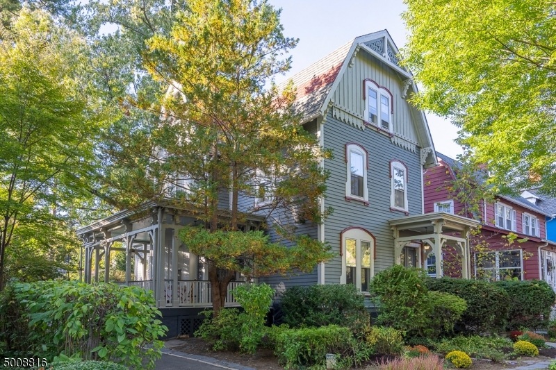 425 Meeker St, South Orange, NJ 07079 - photo 1