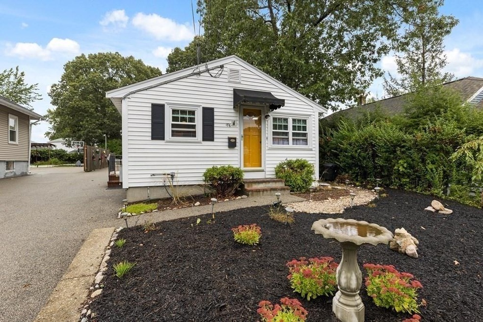 176 Evans St, North Weymouth, MA 02191 - photo 1