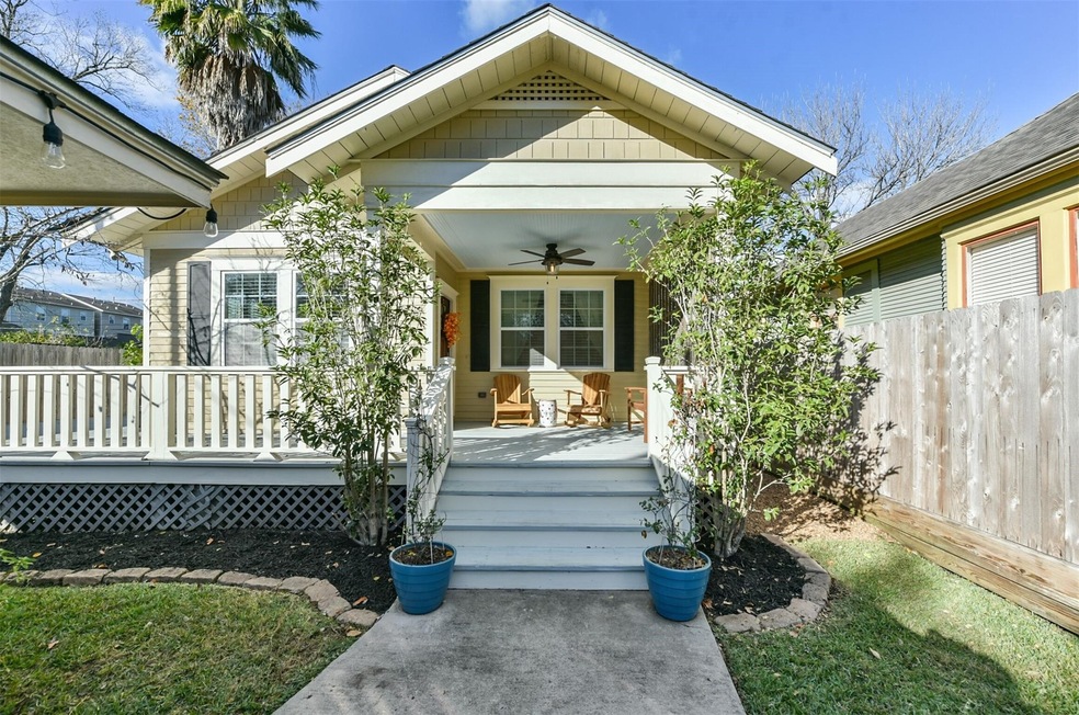 723 E 25th St, Houston, TX 77008 - photo 1