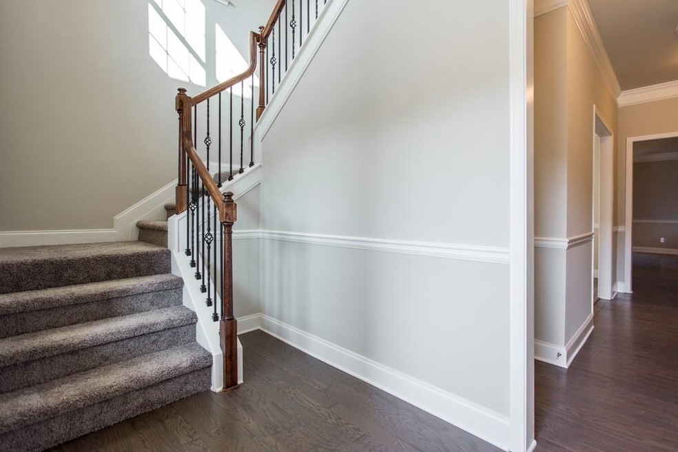 427 Crestmont Ln, Canton, GA 30114 - photo 1