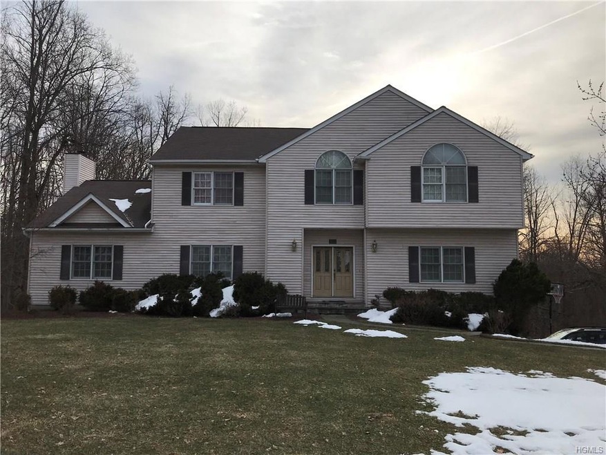 3022 Farm Walk Rd, Yorktown Heights, NY 10598 - photo 1