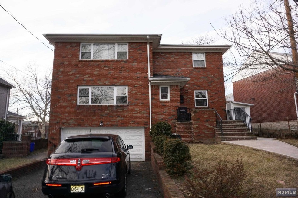 1227 Anderson Ave unit 1, Fort Lee, NJ 07024 - photo 1