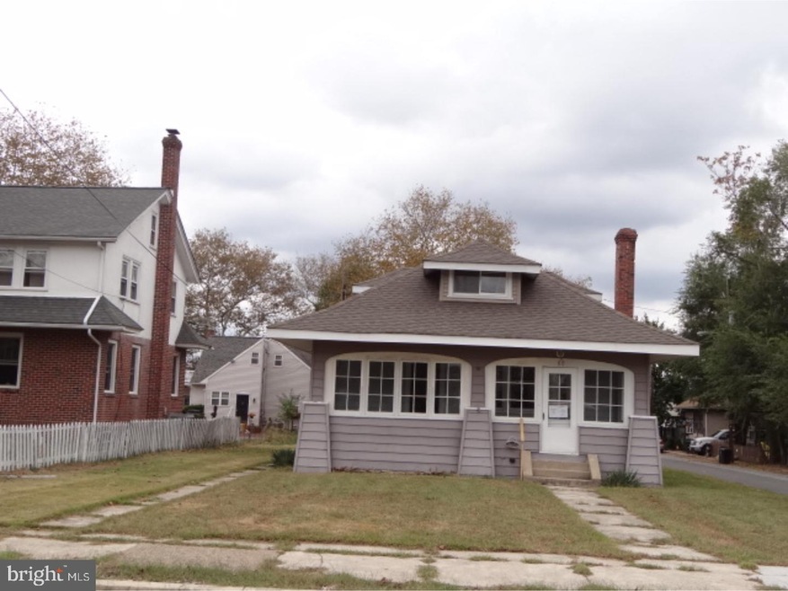 60 Delaware Ave, Penns Grove, NJ 08069 - photo 1
