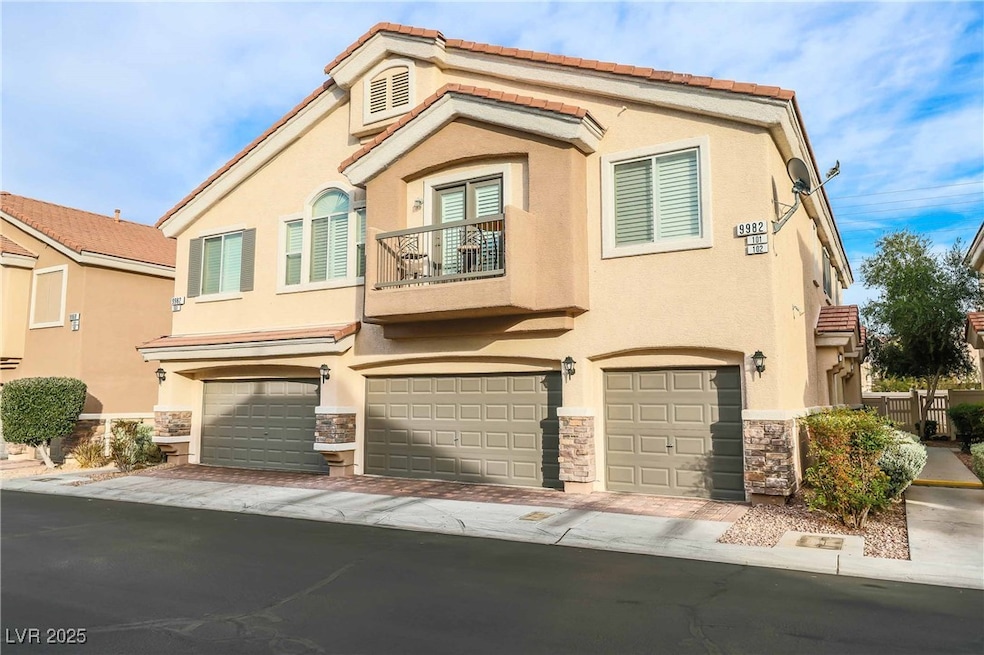 View of front of property featuring stucco siding,