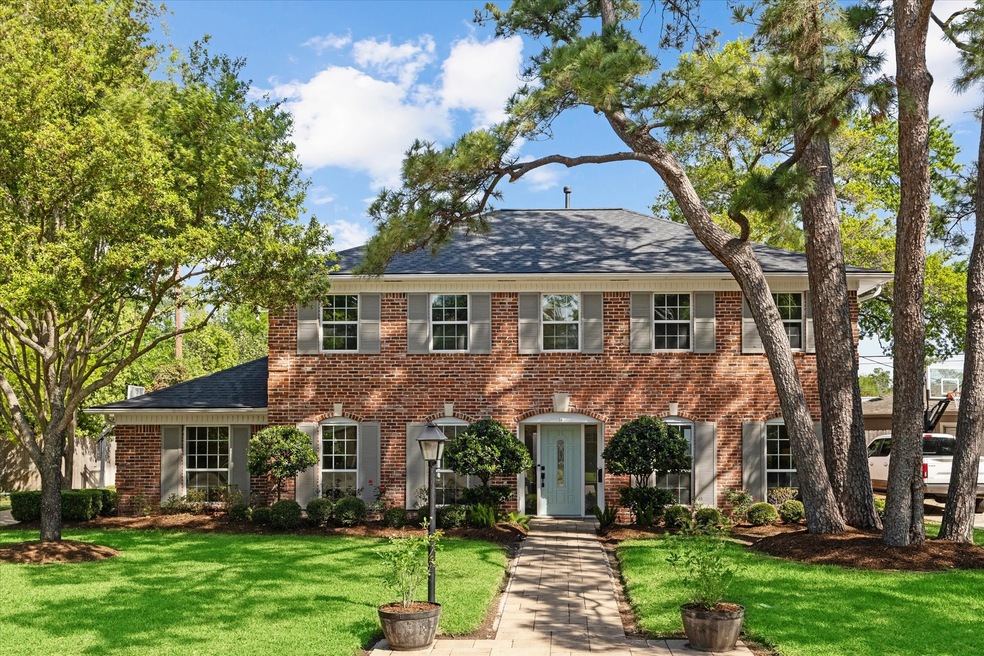 13606 Butterfly Ln, Houston, TX 77079 - photo 1