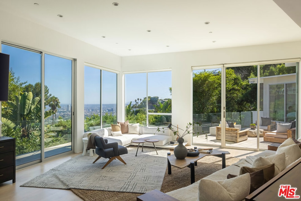 Sold $2,870,000 • Co-Listing Agent