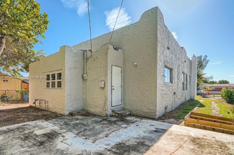 unlisted-address, West Palm Beach, FL 33407 - photo 1