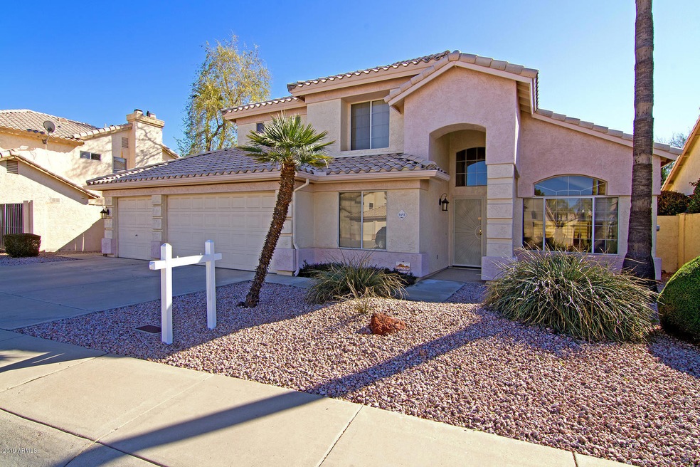 3451 E Topeka Dr Phoenix AZ-large-001-16