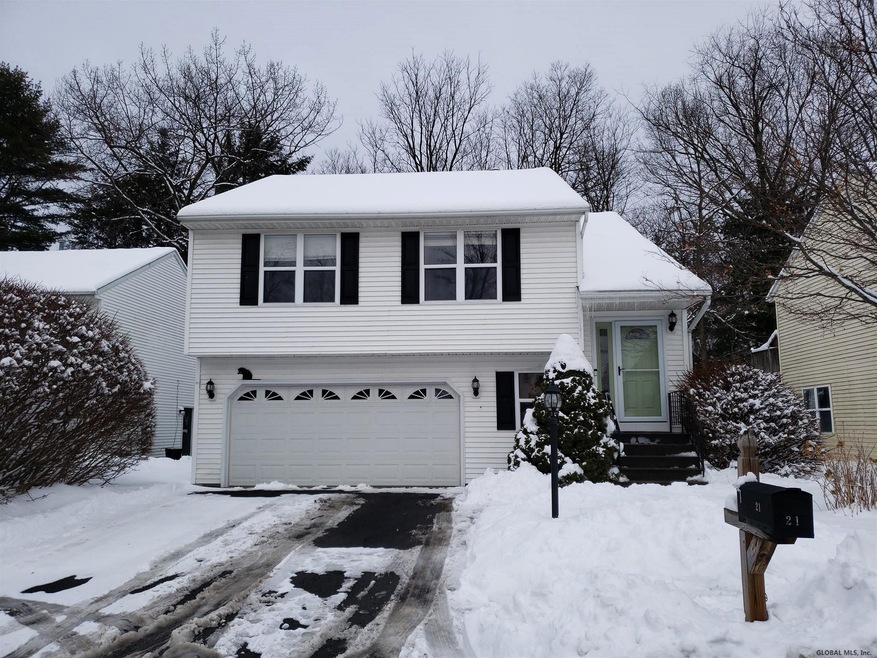 21 Weathercrest Dr, Schenectady, NY 12302 - photo 1