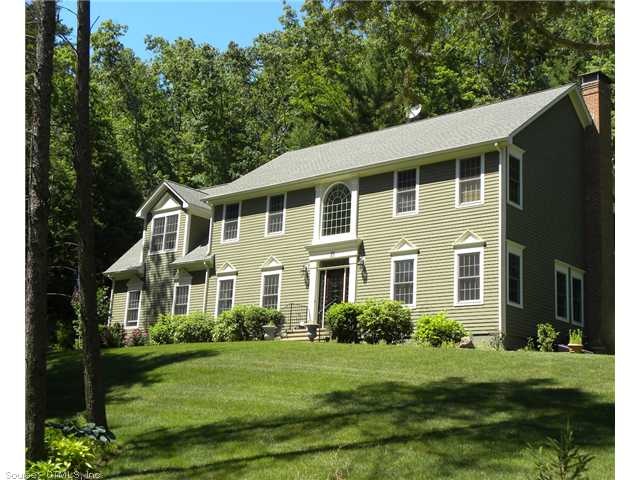 25 Lazy Valley Rd, Glastonbury, CT 06033 - photo 1