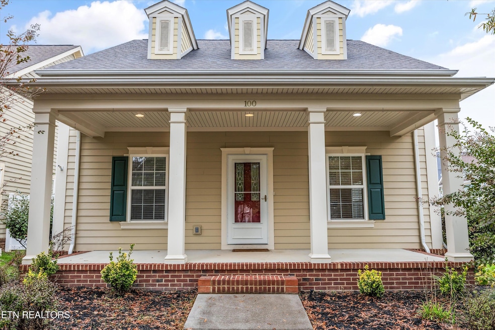 01-100 Forestberry St23