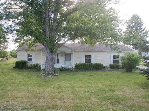 4389 Tillie Dr, Flint, MI 48504 - photo 1