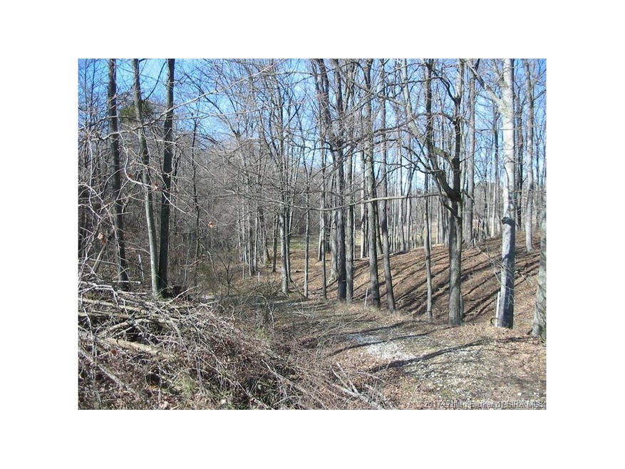 7955 N Skyline Dr, Floyds Knobs, IN 47119 - photo 1