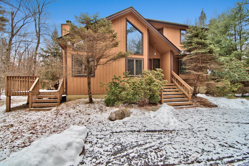 169 Cumberland Rd, Pocono Pines, PA 18350 - photo 1