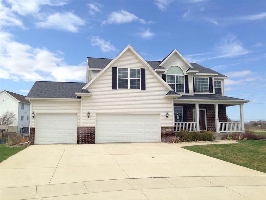 2821 Covey Ct, Cedar Falls, IA 50613 - photo 1