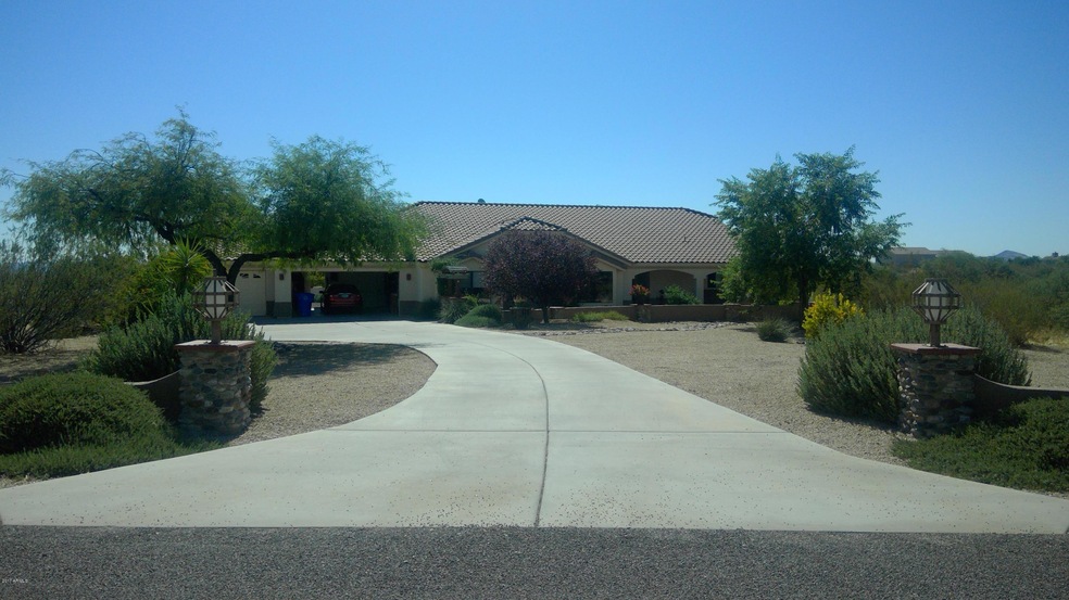 21635 W El Grande Trail, Wickenburg, AZ 85390 - photo 1