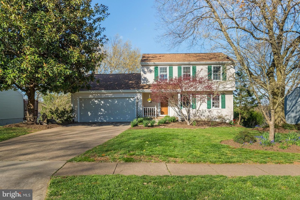 6217 Hidden Canyon Rd, Centreville, VA 20120 - photo 1