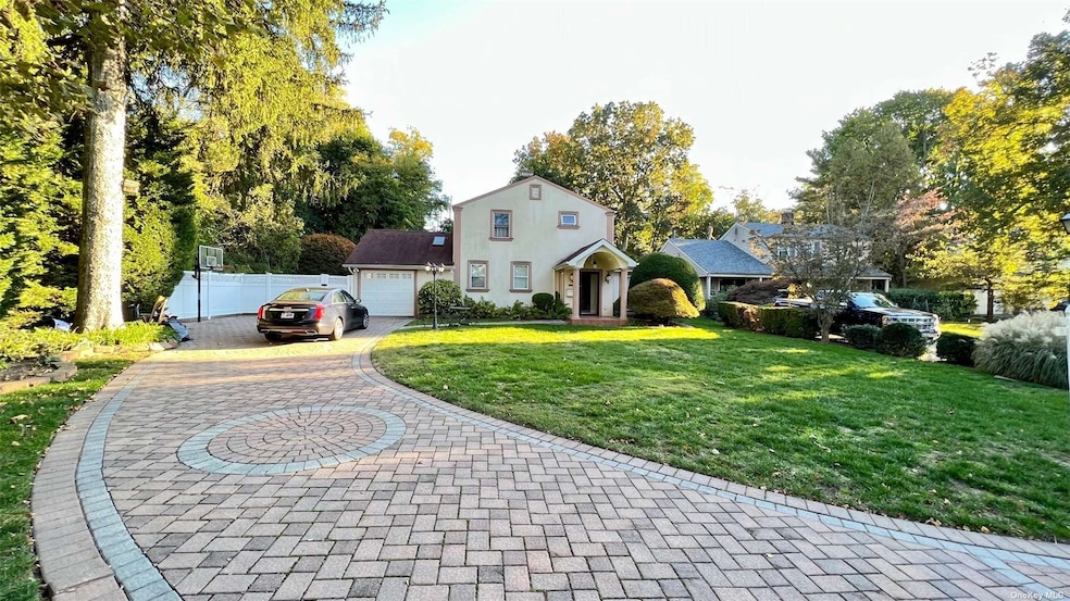 Sold $875,000 • Co-Listing Agent