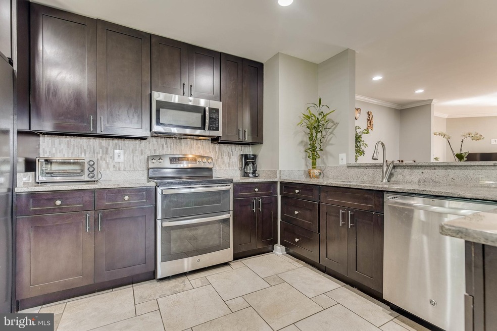 6315 Mary Todd Ct, Centreville, VA 20121 - photo 1