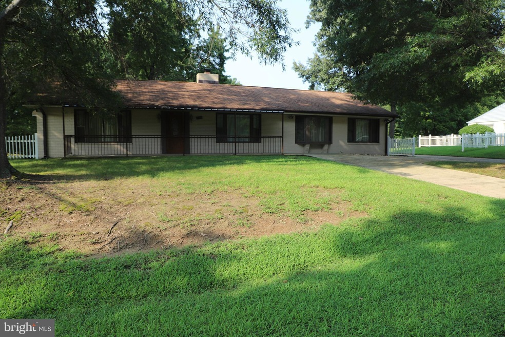 1302 Van Buren Dr, Fort Washington, MD 20744 - photo 1