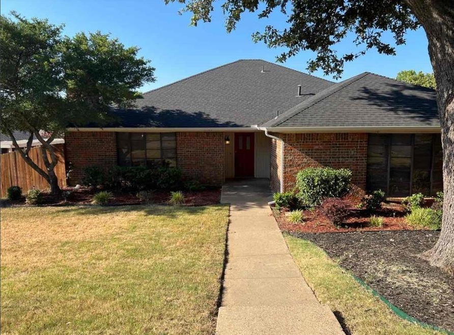 2509 Glenoaks Ct, Bedford, TX 76021 - photo 1