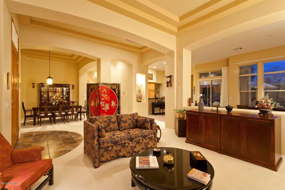 Soaring Ceilings & Wide Open Floorplan