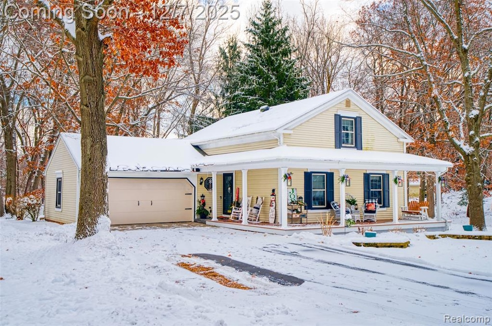 1543 Bosak Dr, Brighton, MI 48114 - photo 1