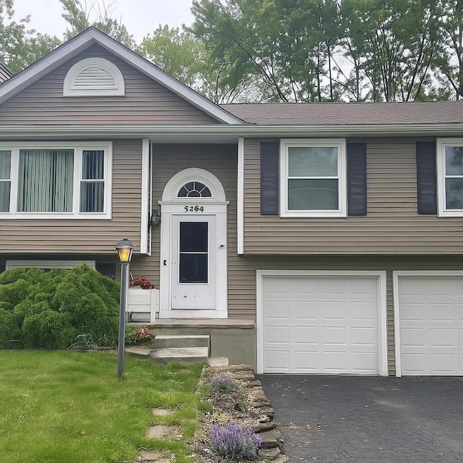 5264 Davidson Rd front of house
