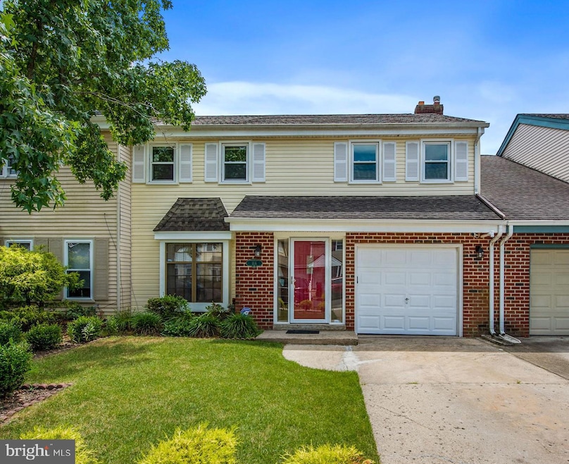 114 Carleton Ln, Mount Laurel, NJ 08054 - photo 1