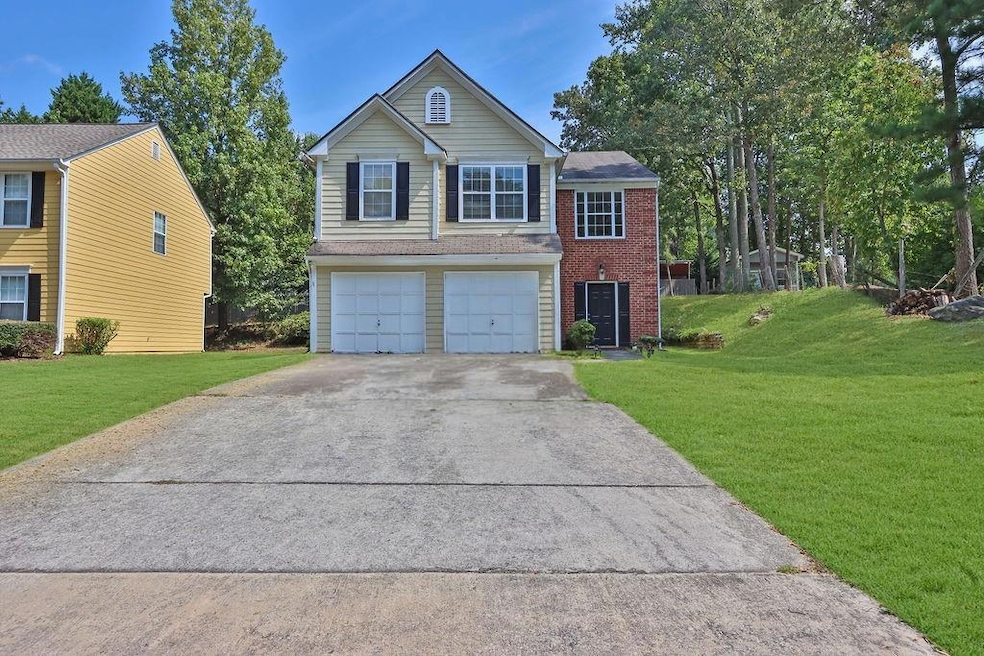 5203 Arbor View Ln, Sugar Hill, GA 30518 - photo 1