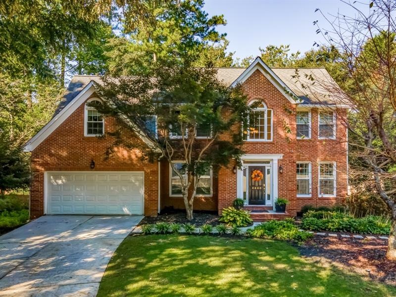 4440 Pinehollow Ct, Alpharetta, GA 30022 - photo 1