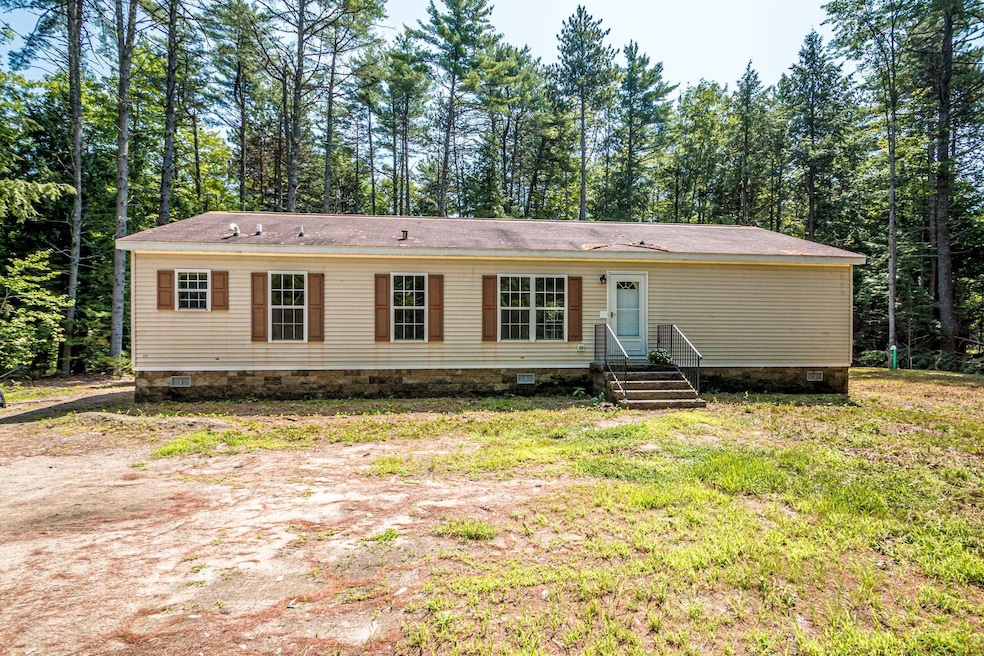 40 Beech River Cir, Center Ossipee, NH 03814 - photo 1