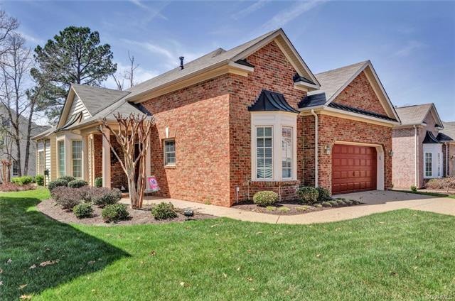 Free standing condo in Park Commons in Very Desira