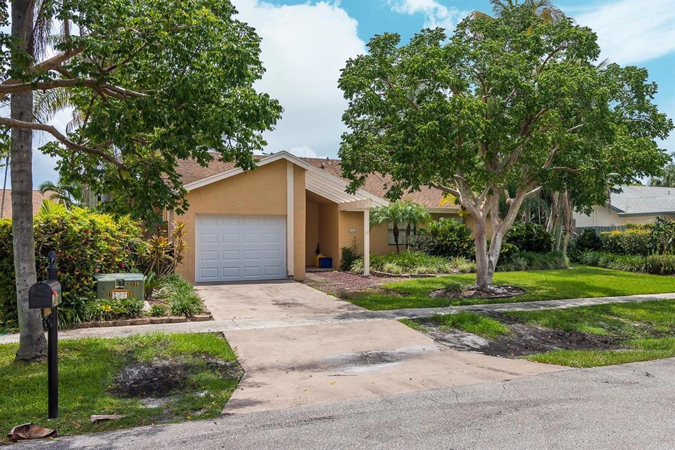 9182 Gettysburg Rd, Boca Raton, FL 33434 - photo 1