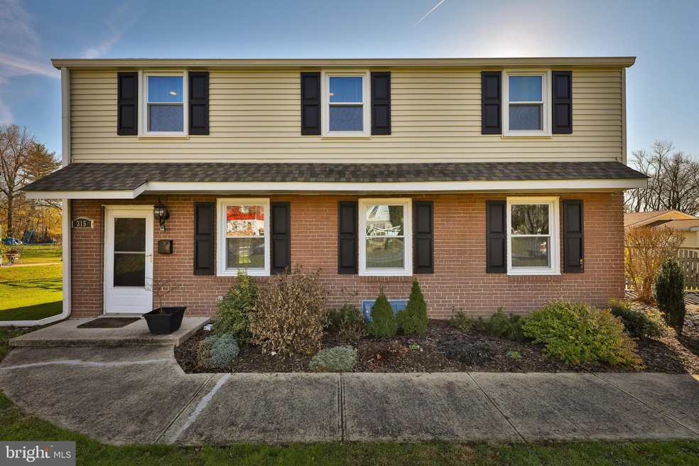 315 Greenwood Rd, Lansdale, PA 19446 - photo 1